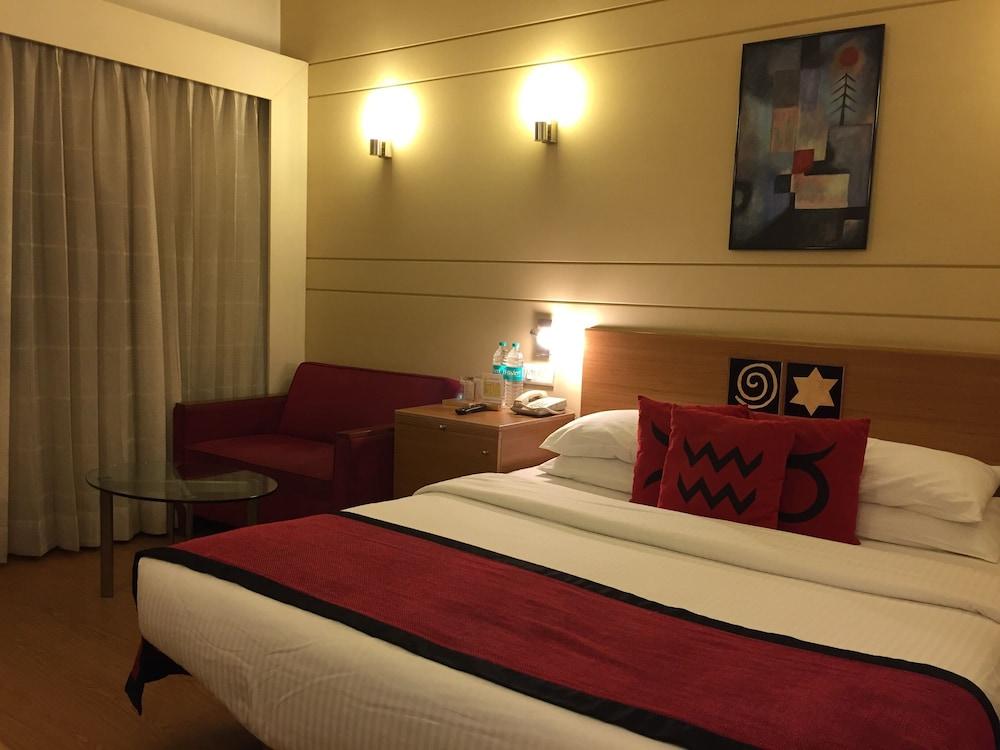 Lemon Tree Hotel Hinjewadi Pune Hinjawadi Exteriör bild