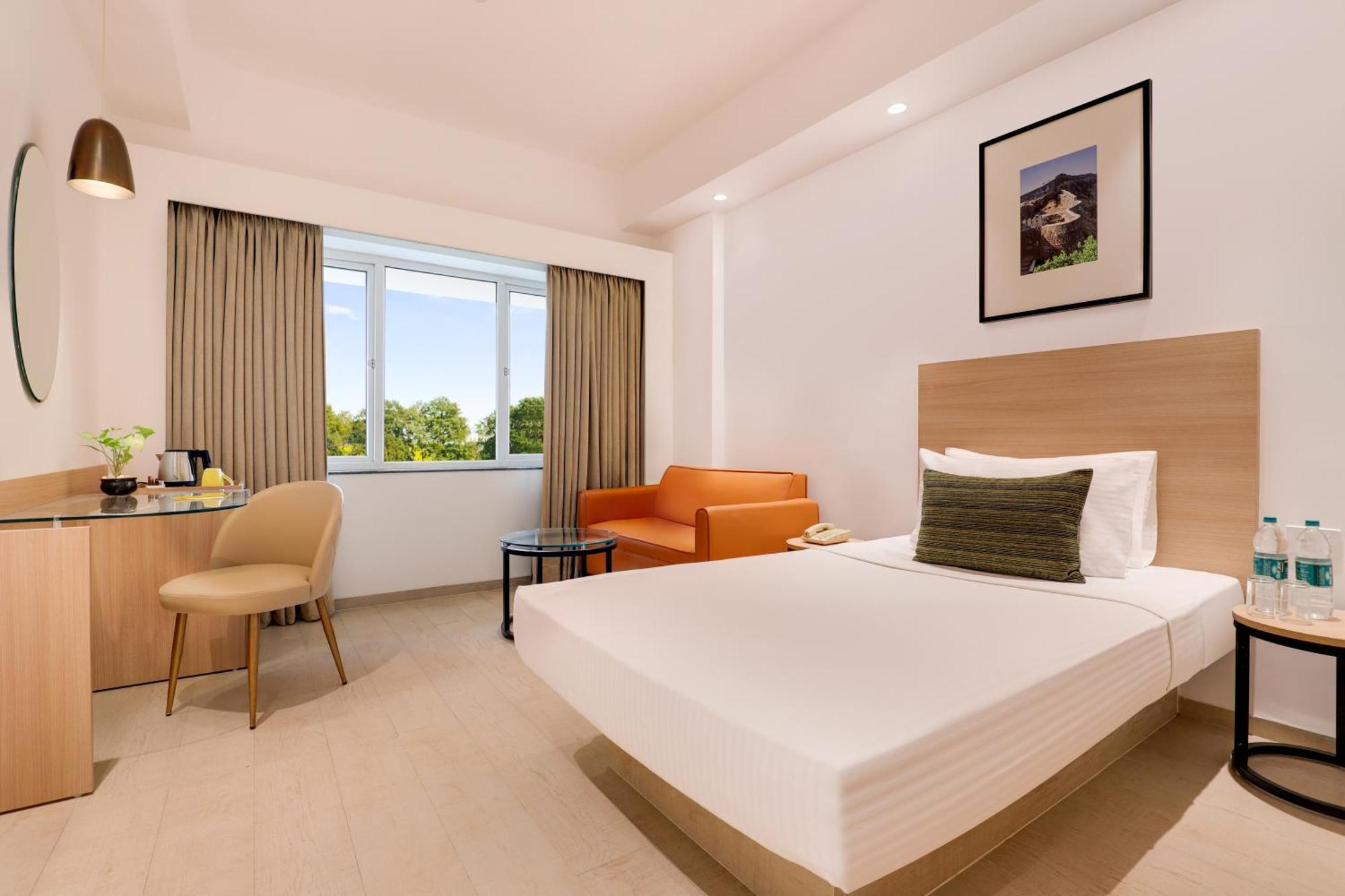 Lemon Tree Hotel Hinjewadi Pune Hinjawadi Exteriör bild