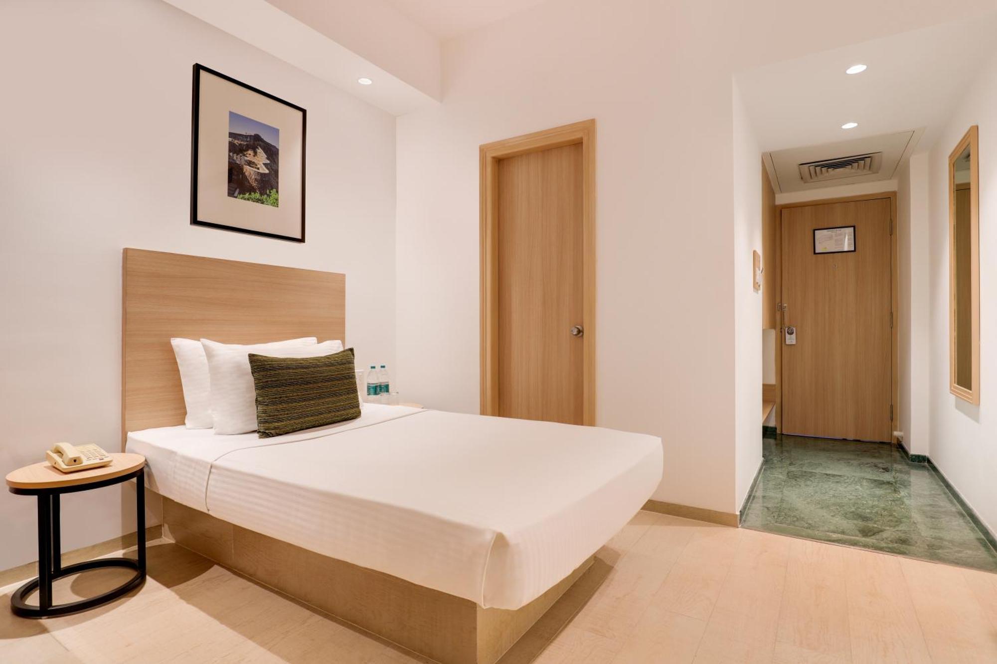 Lemon Tree Hotel Hinjewadi Pune Hinjawadi Exteriör bild