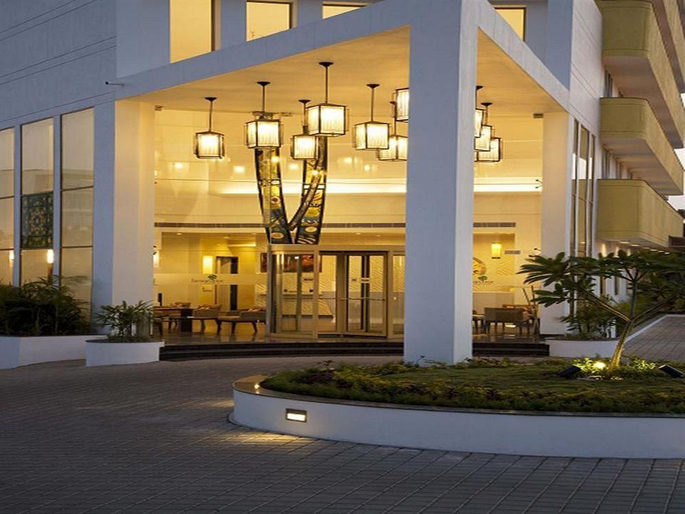 Lemon Tree Hotel Hinjewadi Pune Hinjawadi Exteriör bild